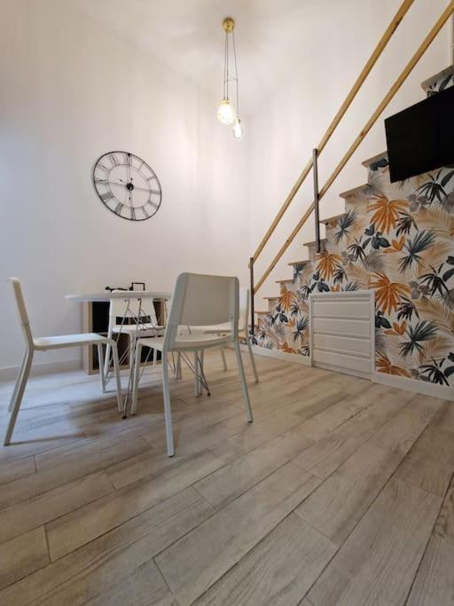 Ferienwohnung Mediodia Chica Apartamento Tipo Loft En La Latina Madrid Exterior foto