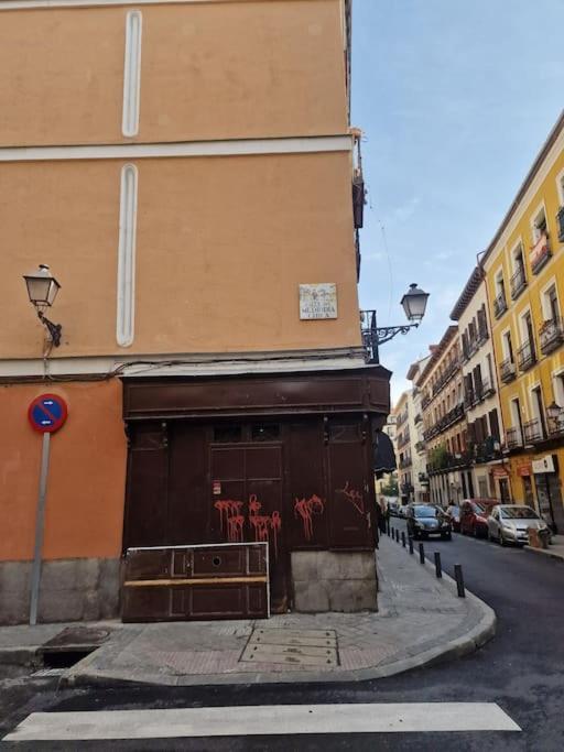 Ferienwohnung Mediodia Chica Apartamento Tipo Loft En La Latina Madrid Exterior foto