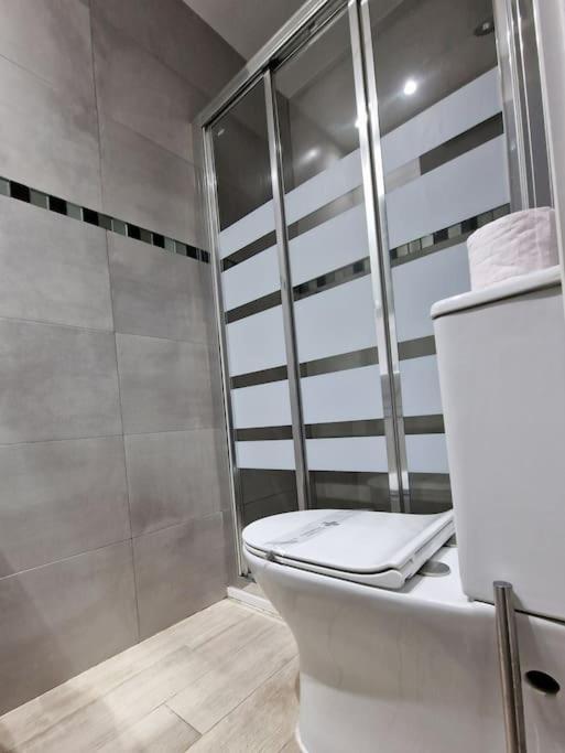 Ferienwohnung Mediodia Chica Apartamento Tipo Loft En La Latina Madrid Exterior foto