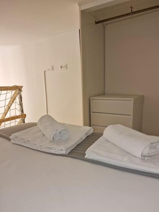Ferienwohnung Mediodia Chica Apartamento Tipo Loft En La Latina Madrid Exterior foto